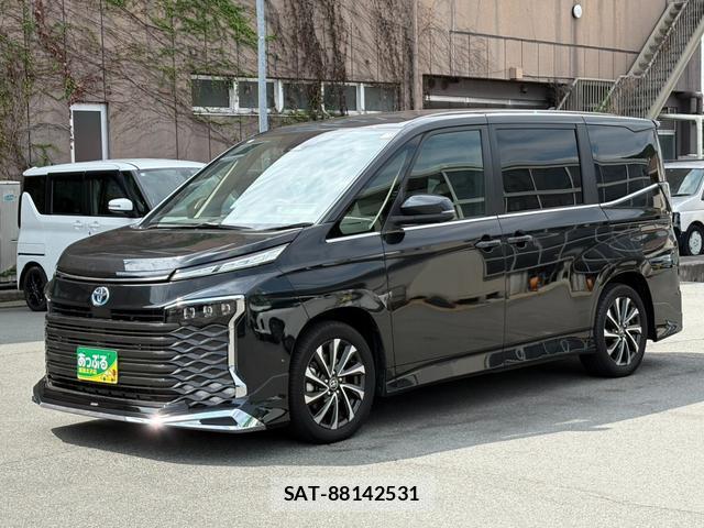 Toyota VOXY 2024-10 8378654-7