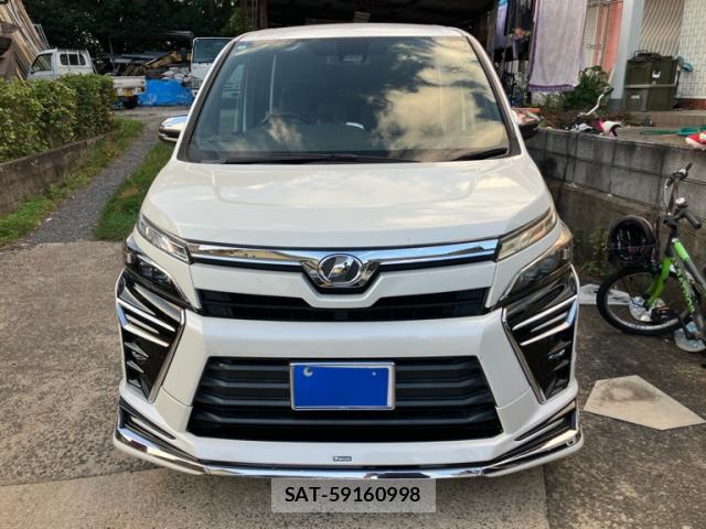 Toyota VOXY 2018-02 8379015-0