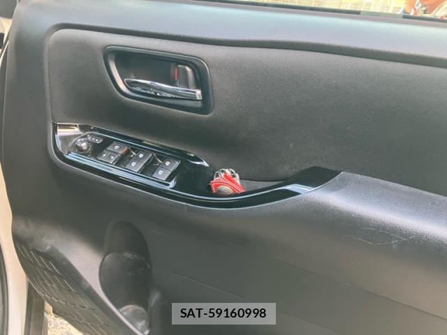 Toyota VOXY 2018-02 8379015-8