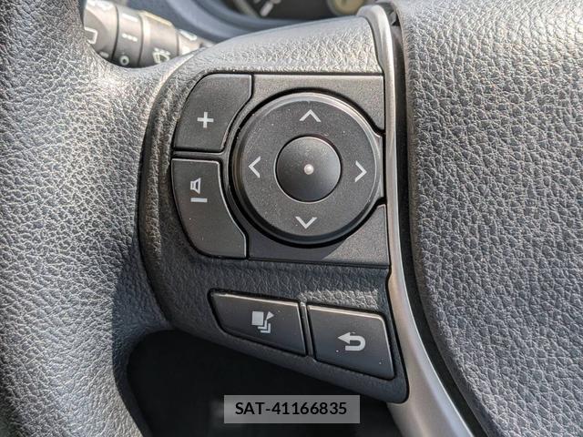 Toyota VOXY 2015-06 8379281-14