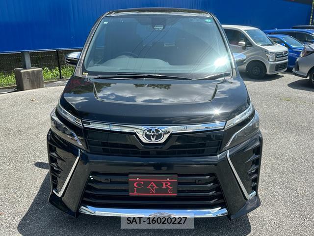 Toyota VOXY 2019-10 8379344-1