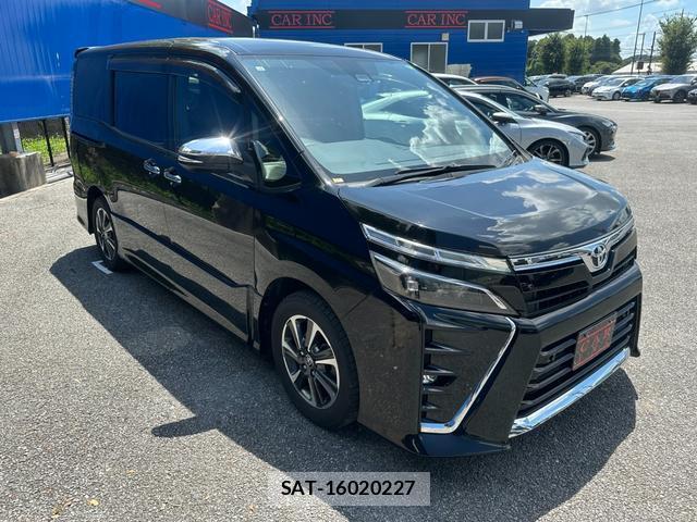 Toyota VOXY 2019-10 8379344-2