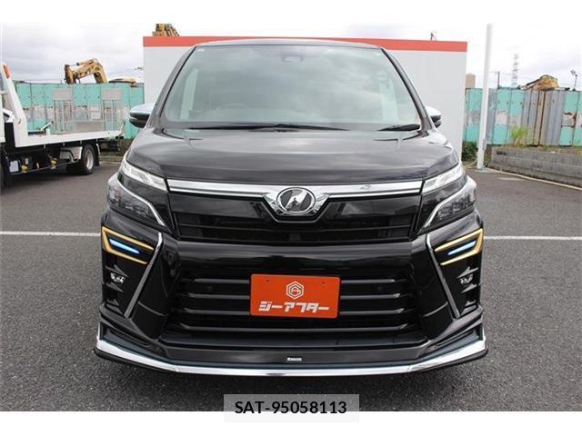 Toyota VOXY 2019-08 8379650-6