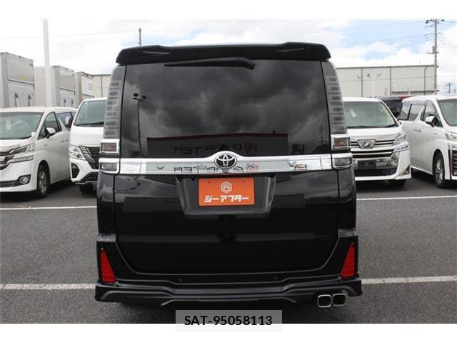 Toyota VOXY 2019-08 8379650-8