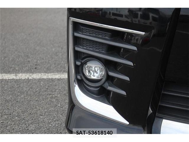 Toyota VOXY 2017-04 8379670-17