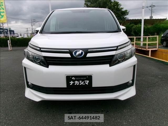 Toyota VOXY 2015-07 8379789-15