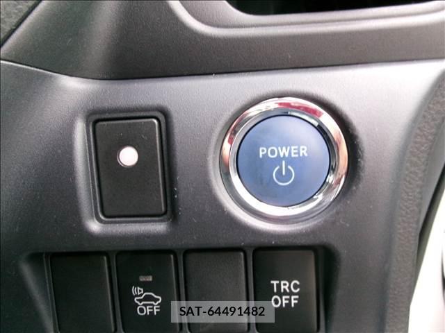 Toyota VOXY 2015-07 8379789-4