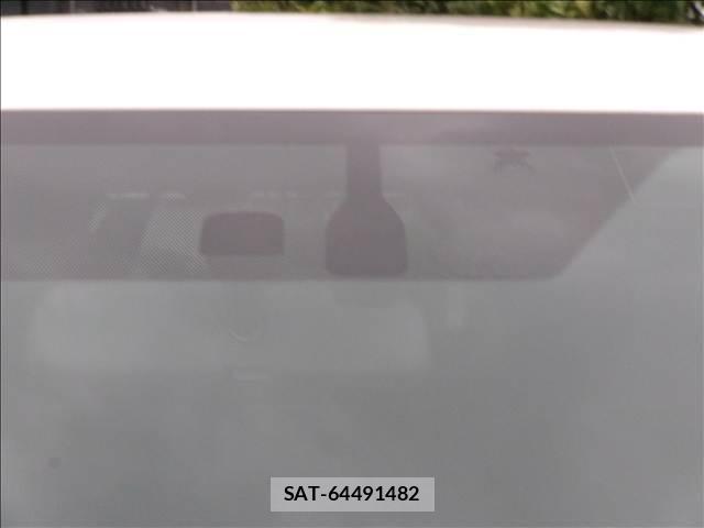 Toyota VOXY 2015-07 8379789-5