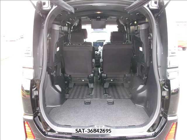 Toyota VOXY 2019-09 8379792-17