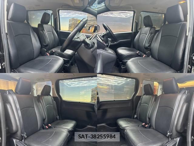 Toyota VOXY 2015-03 8379815-3