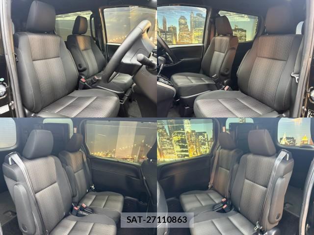 Toyota VOXY 2017-12 8379821-3