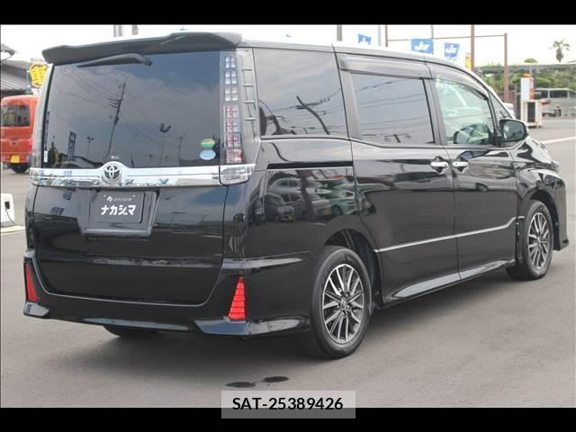 Toyota VOXY 2016-12 8379985-1