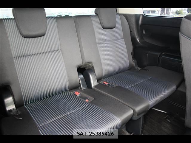 Toyota VOXY 2016-12 8379985-10