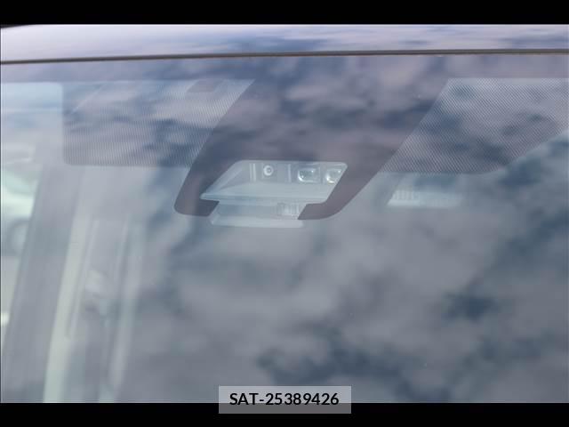 Toyota VOXY 2016-12 8379985-5