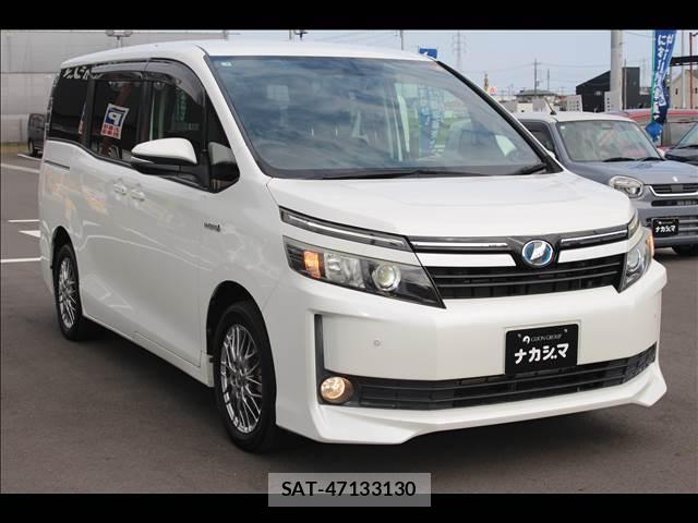 Toyota VOXY 2015-03 8379986-13