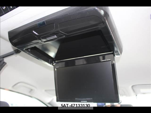 Toyota VOXY 2015-03 8379986-4