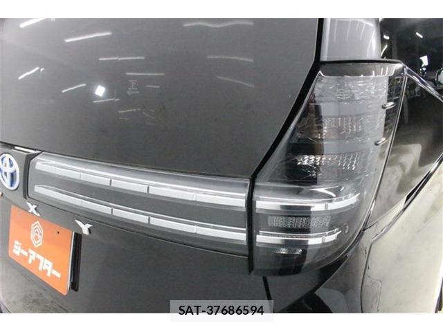 Toyota VOXY 2023-10 8380082-18