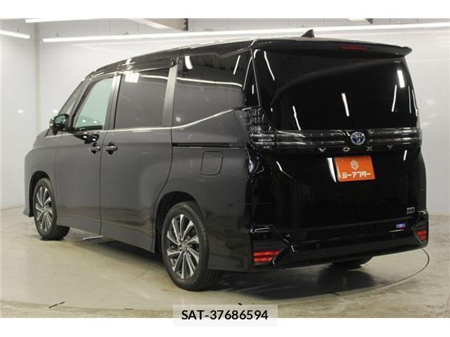 Toyota VOXY 2023-10 8380082-6