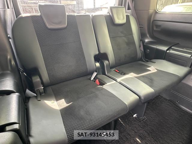 Toyota VOXY 2021-07 8380130-15