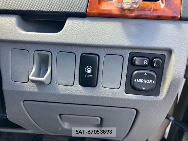 Toyota VOXY 2006-04 8380313-16