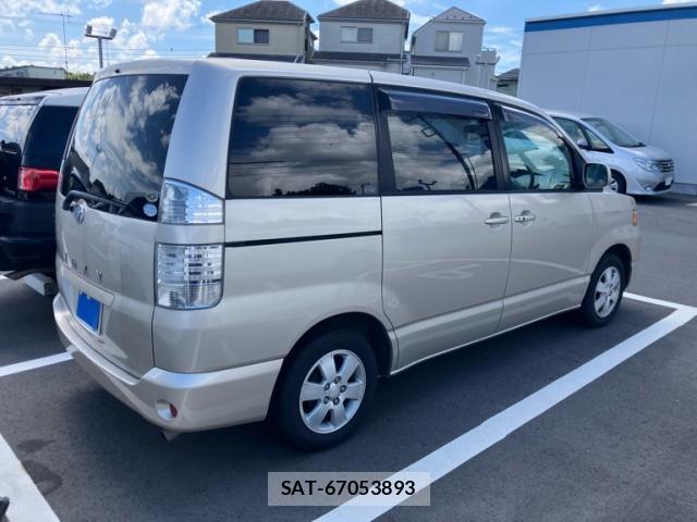 Toyota VOXY 2006-04 8380313-3