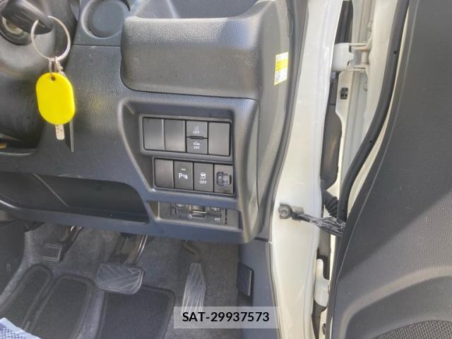 Suzuki WAGON R 2022-06 8379010-3