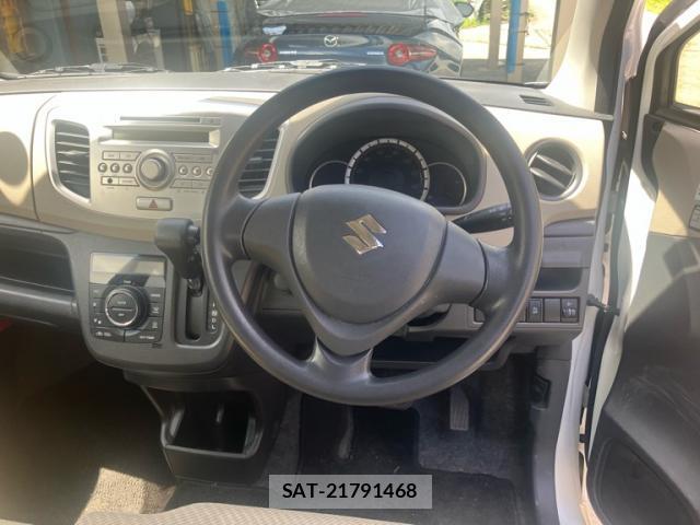 Suzuki WAGON R 2013-05 8379148-15