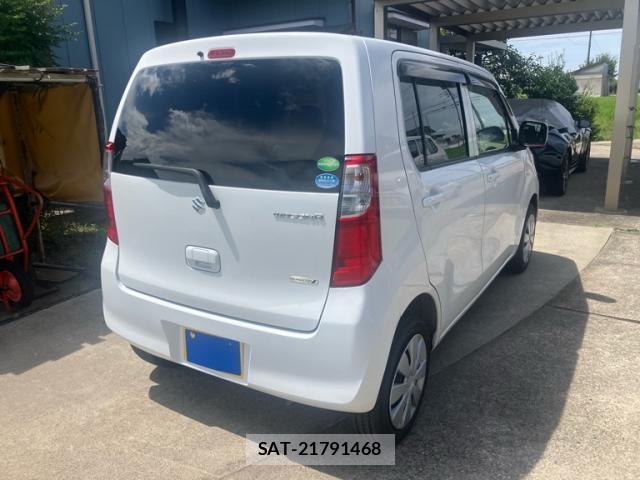 Suzuki WAGON R 2013-05 8379148-2