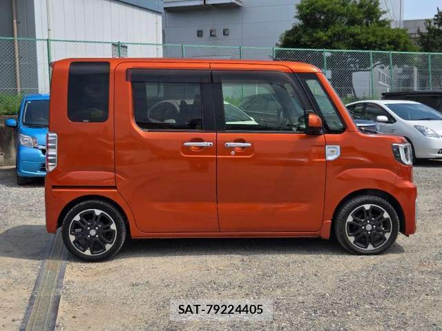Daihatsu WAKE 2015-05 8379619-13