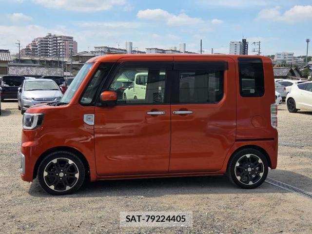 Daihatsu WAKE 2015-05 8379619-2
