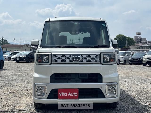 Daihatsu WAKE 2015-09 8379620-11