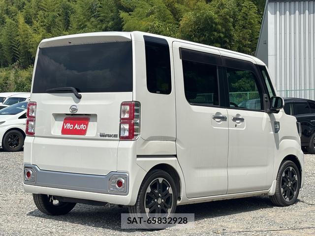 Daihatsu WAKE 2015-09 8379620-13