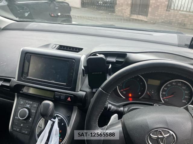 Toyota WISH 2009-11 8378714-18