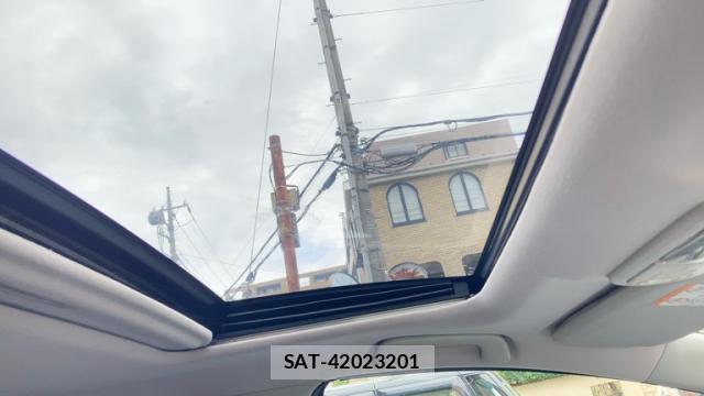 Toyota WISH 2005-04 8379886-18