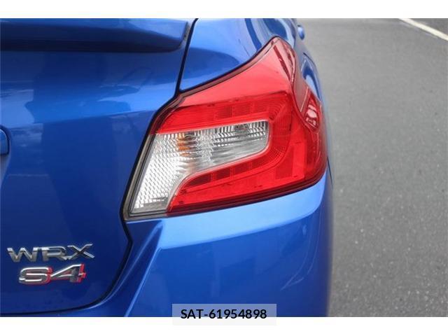 Subaru WRX S4 2016-02 8379725-13