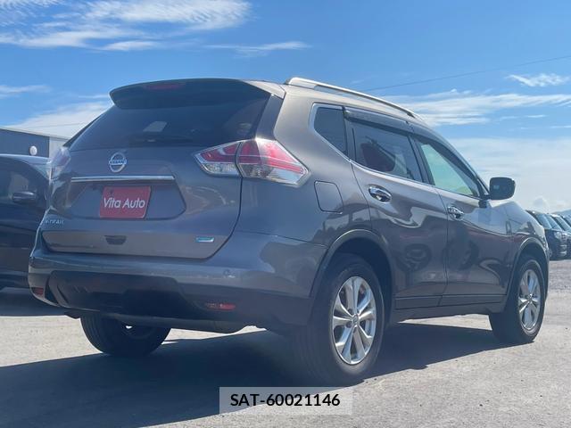 Nissan X-TRAIL 2014-06 8378642-13