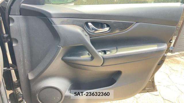 Nissan X-TRAIL 2014-04 8378993-10