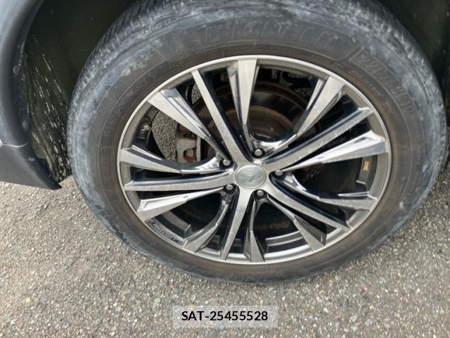 Nissan X-TRAIL 2015-09 8379038-12