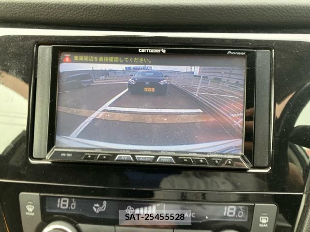 Nissan X-TRAIL 2015-09 8379038-17