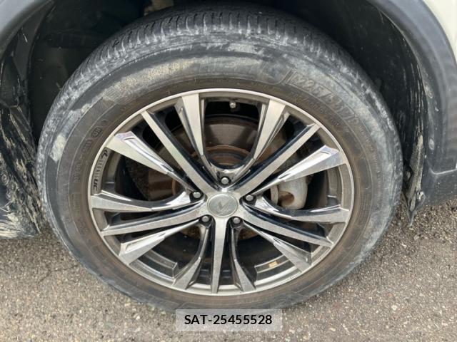 Nissan X-TRAIL 2015-09 8379038-3