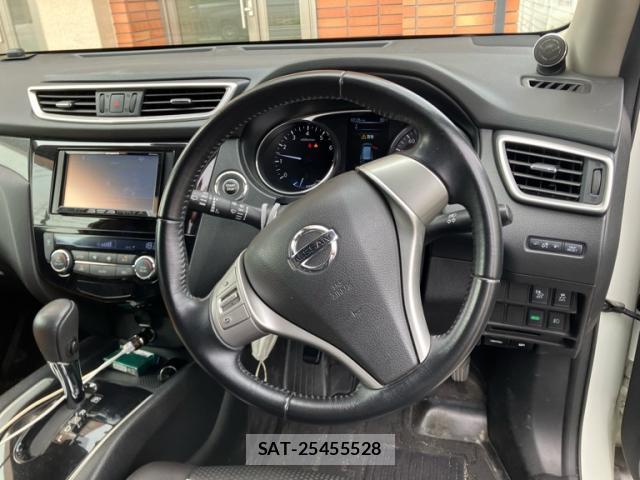 Nissan X-TRAIL 2015-09 8379038-9