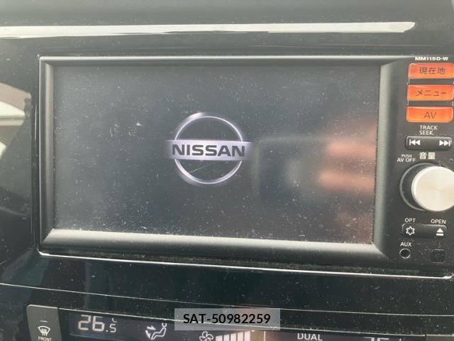Nissan X-TRAIL 2015-12 8379063-11