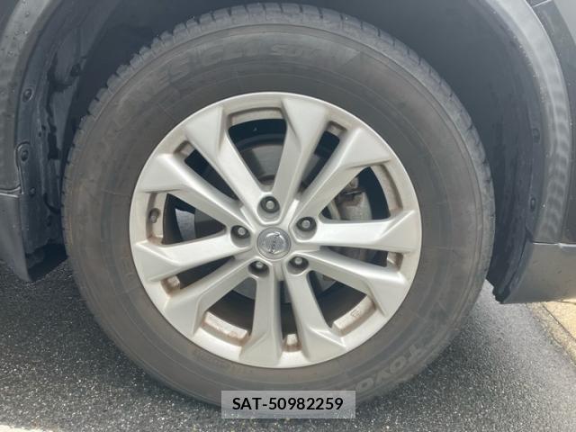 Nissan X-TRAIL 2015-12 8379063-3