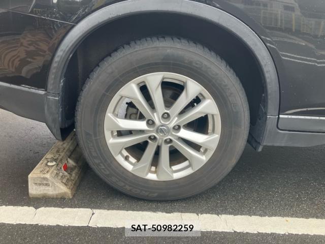 Nissan X-TRAIL 2015-12 8379063-4