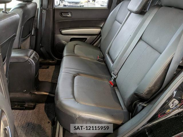Nissan X-TRAIL 2013-08 8379279-13