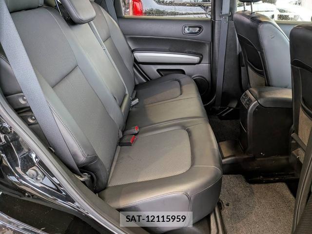 Nissan X-TRAIL 2013-08 8379279-6