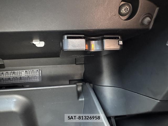 Nissan X-TRAIL 2016-01 8379754-6