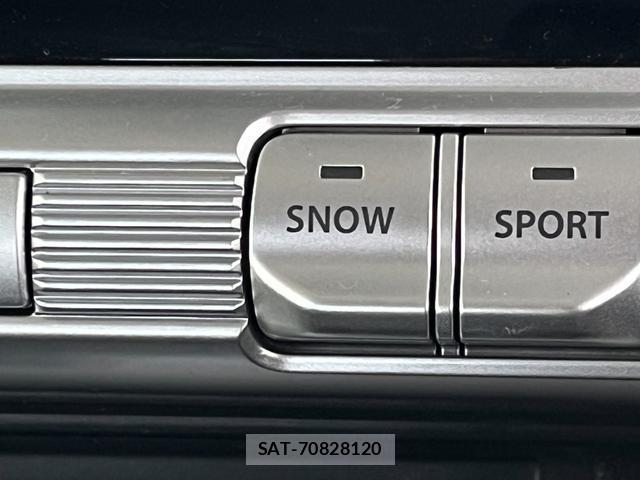 Suzuki X BEE 2018-03 8379181-15
