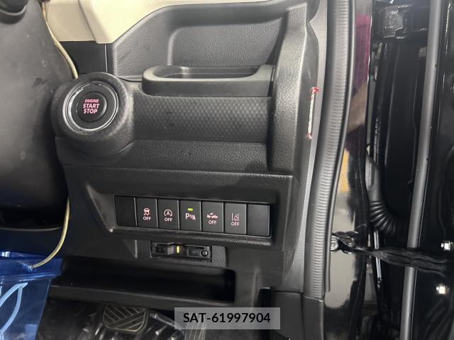 Suzuki X BEE 2022-12 8379188-15