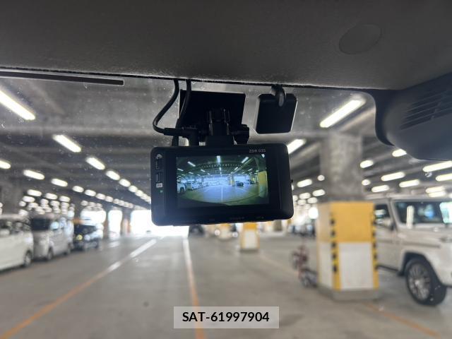 Suzuki X BEE 2022-12 8379188-16